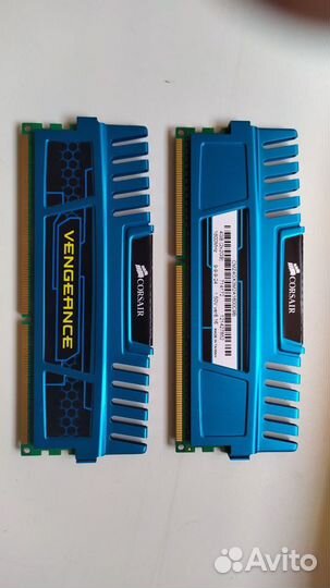 Оперативная память Corsair 4 гб (DDR3 1600 MHz)