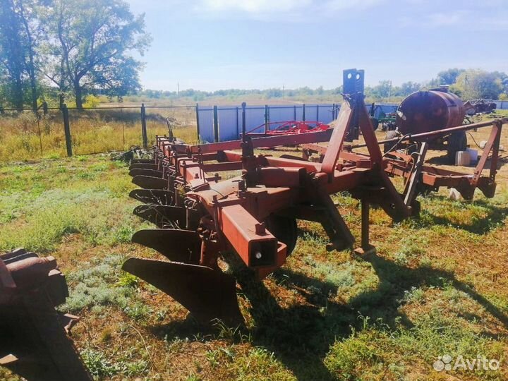 Плуг Одессапочвомаш ПНЛ 8-40, 1993