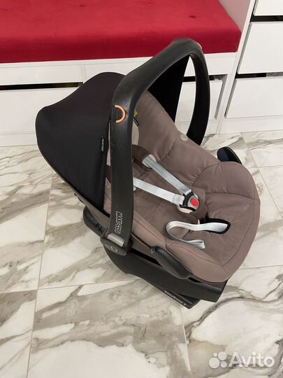 Автолюлька maxi cosi pebble с базой