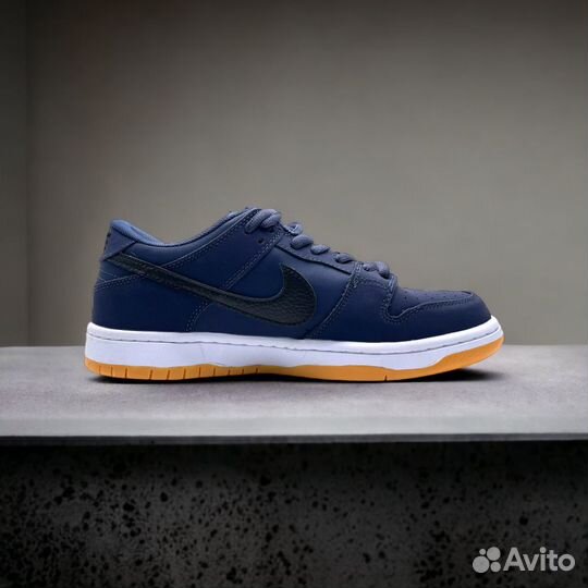 Кроссовки Nike SB Dunk Low Navy Black Gum