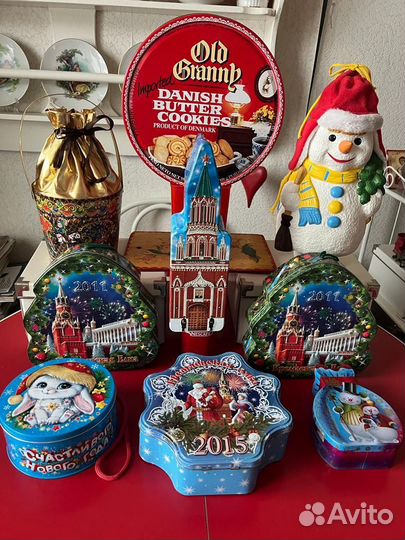 Винтажные жестяные банки разных периодов