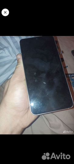 Samsung Galaxy S22, 8/128 ГБ