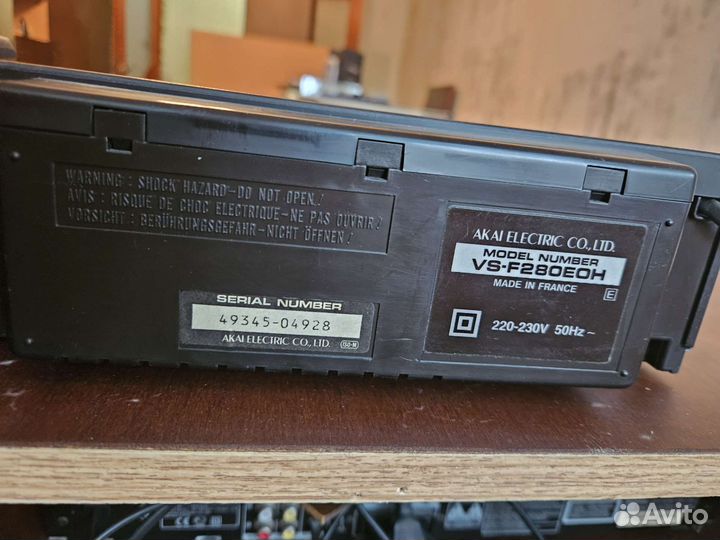 Видеомагнитофон akai