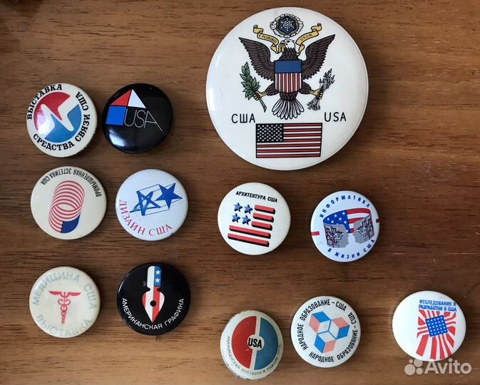 Значки литмо,Ленин и др