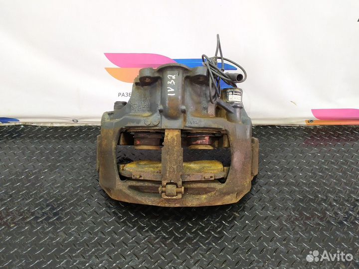 41285186 Суппорт левый