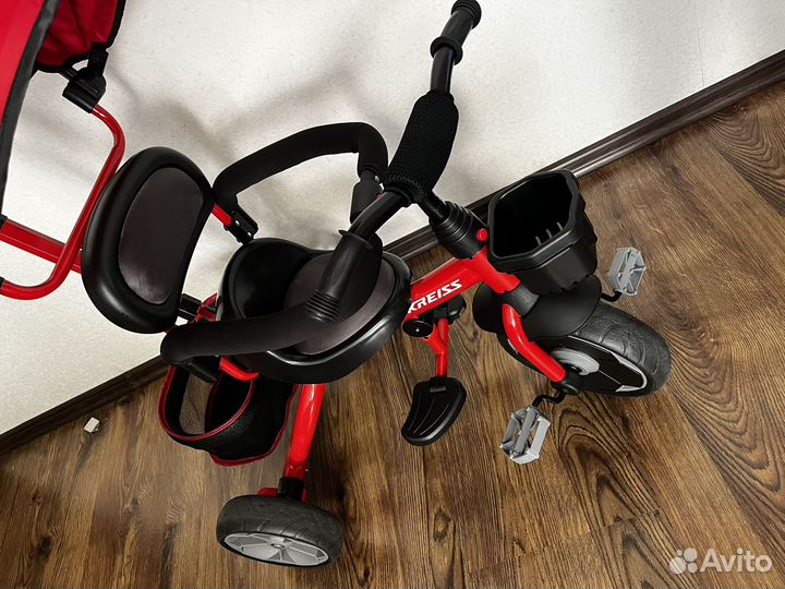 Детский трехколесный велосипед