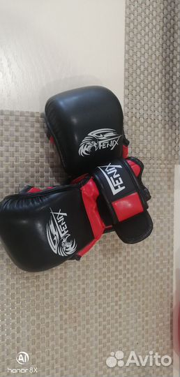 Перчатки для единоборств+бинты