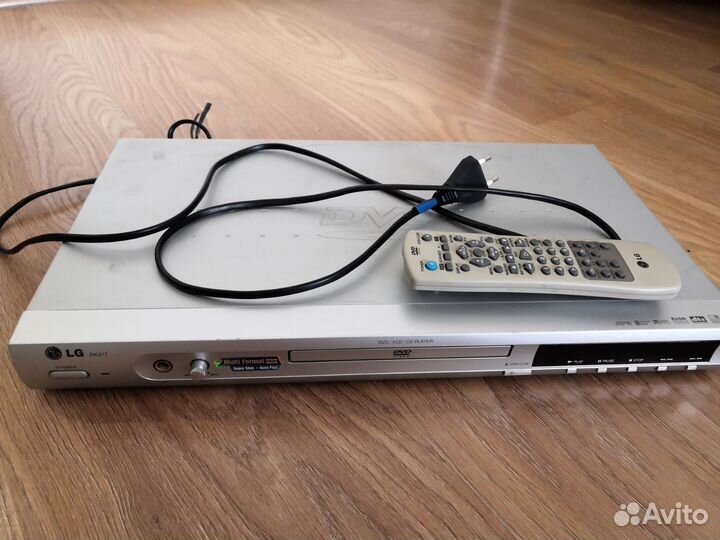 DVD плеер LG DK377 с караоке