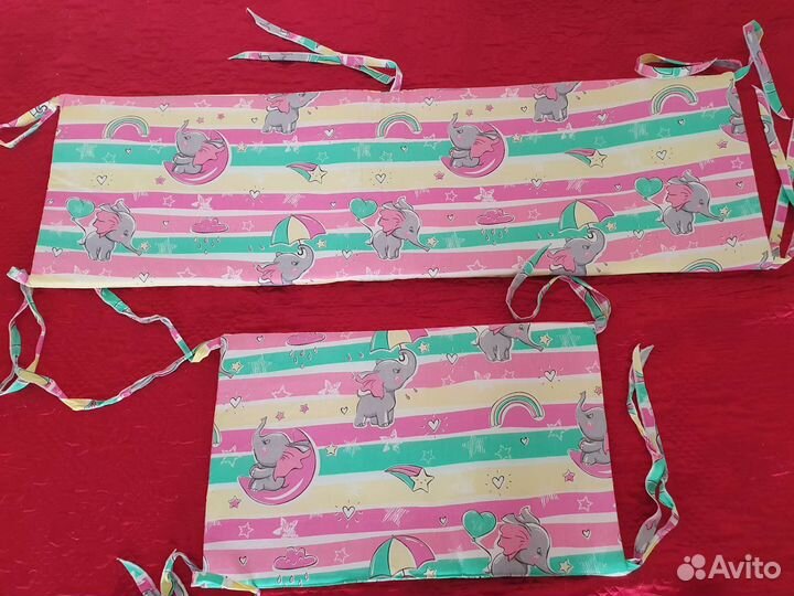 Комплект в детскую кроватку с бортиками