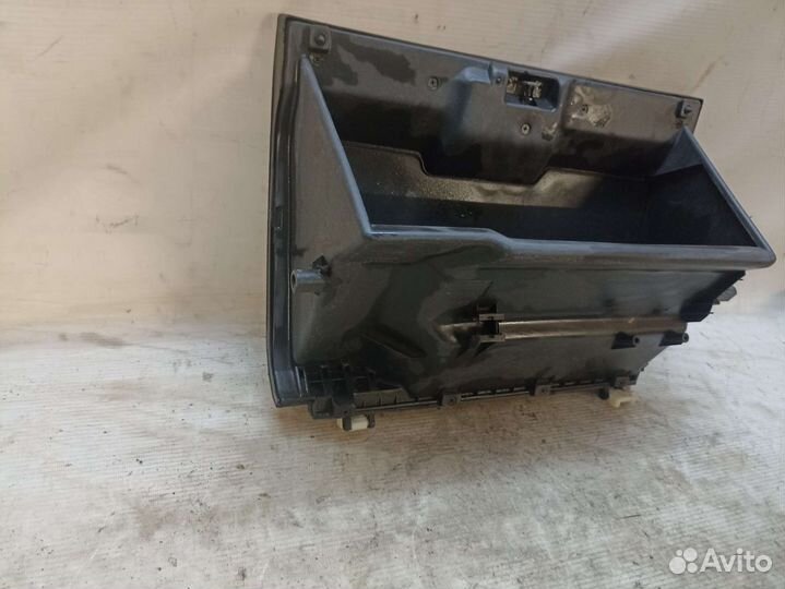 Nissan primera p10 бардачок