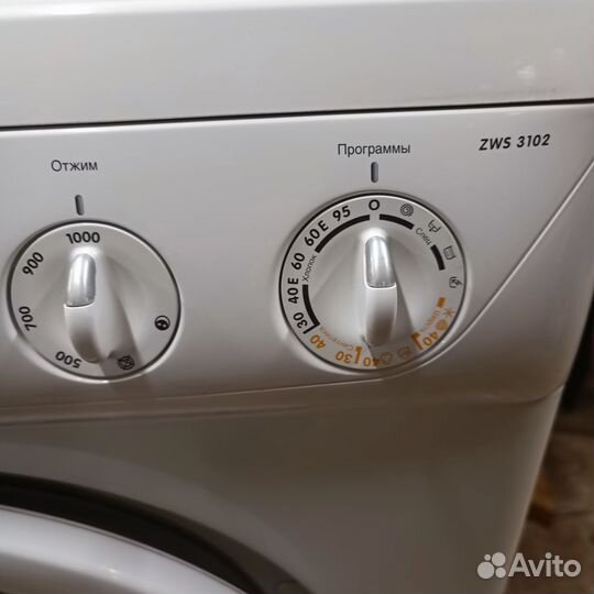 Стиральная машина Zanussi ZWS 3102
