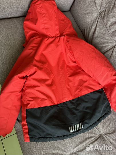Куртка осенняя на мальчика 140