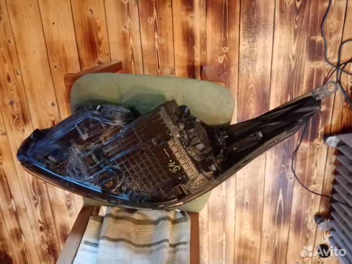 Фара левая правая на киа сид купе 92102-A2330