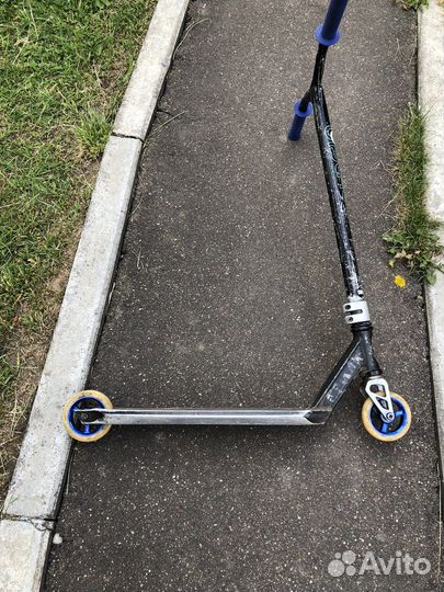 Трюковой самокат,торг уместен