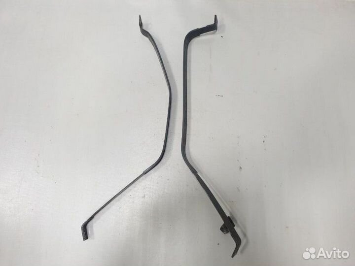 Крепление топливного бака Hyundai Solaris седан