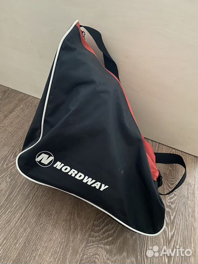 Коньки хоккейные