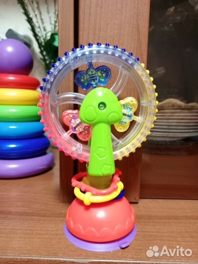 Погремушка каруселька Жирафики