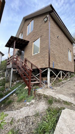 Дом 86 м² на участке 2 сот.