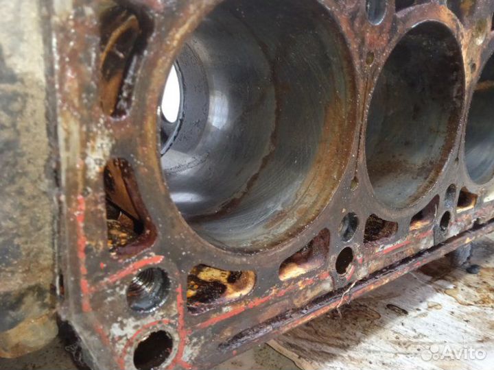 Блок двигателя Mercedes-Benz E-Class W124 M111