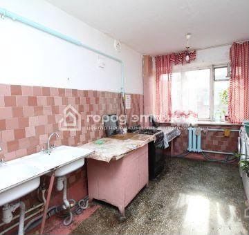 Комната 19 м² в 9-к., 3/5 эт.