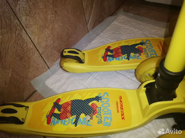 Самокат kreiss детский трехколесный бу