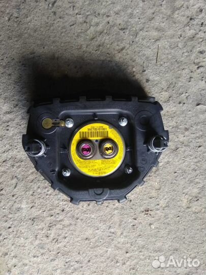 Подушка безопасности водителя Опель Астра Н