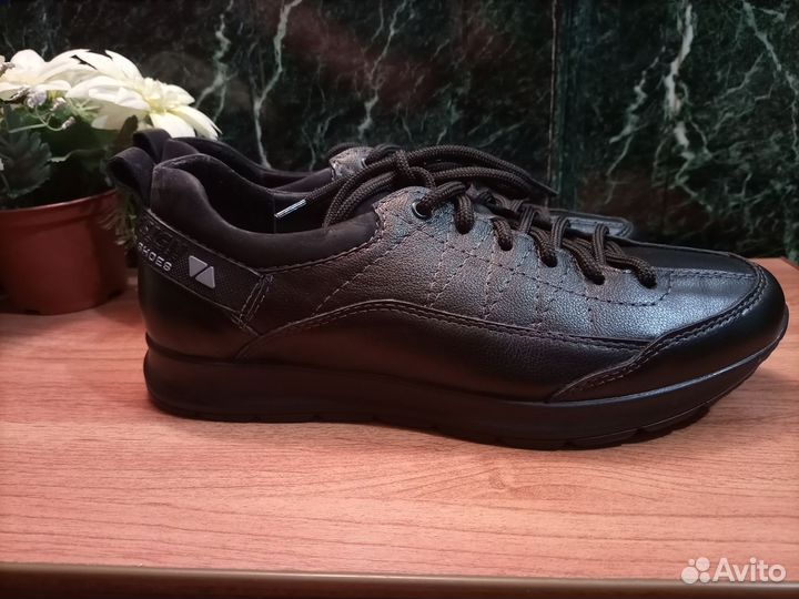 Кросовки для мальчика новые 41 р(26,5 -27)