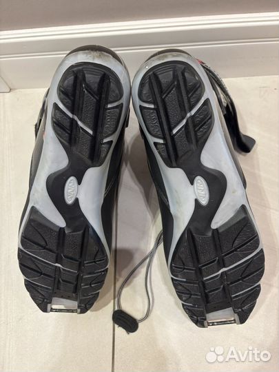 Лыжные ботинки rossignol 44EU