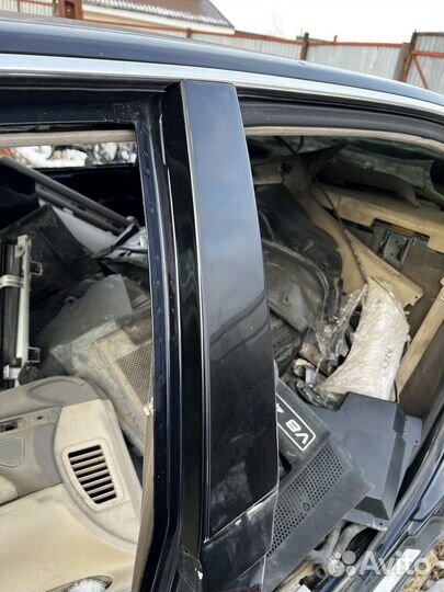 Накладка средней стойки Audi a8 d2