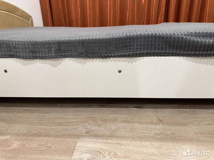 Кровать двухспальная 160 200 без матраса