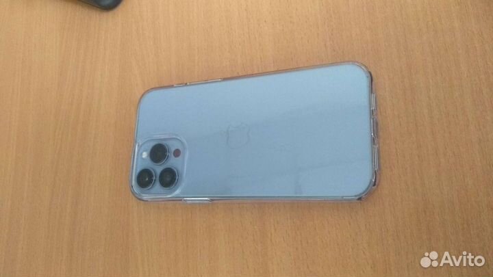 Чехол на iPhone 13 pro max