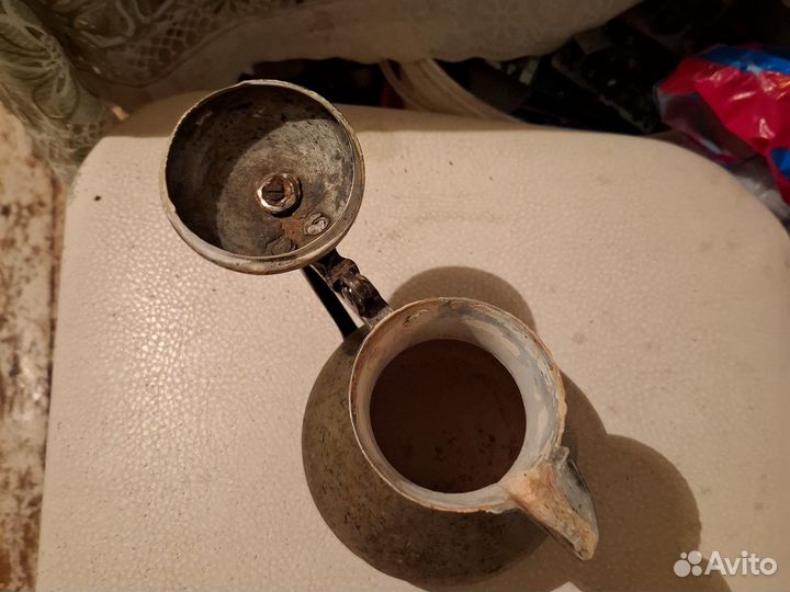 Кофейник старинный