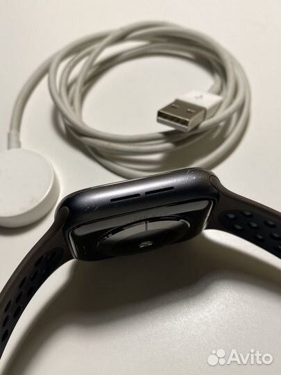 Apple watch 4 44 mm nike edition 97% аккум