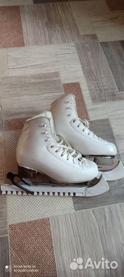 Фигурные коньки risport