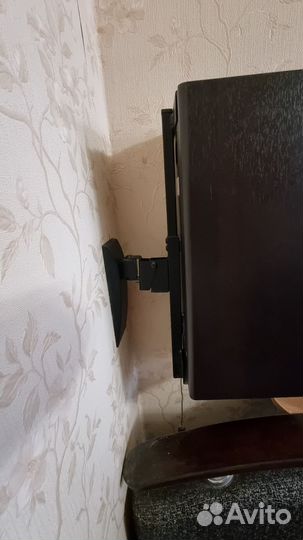 Настенный крепеж для акустики