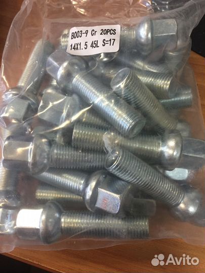 Болт 14*1,5 длинна 45мм для Mersedes GL, GLS