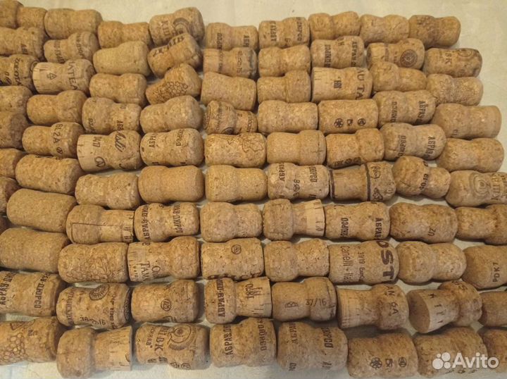 Пробки от шампанского 250шт