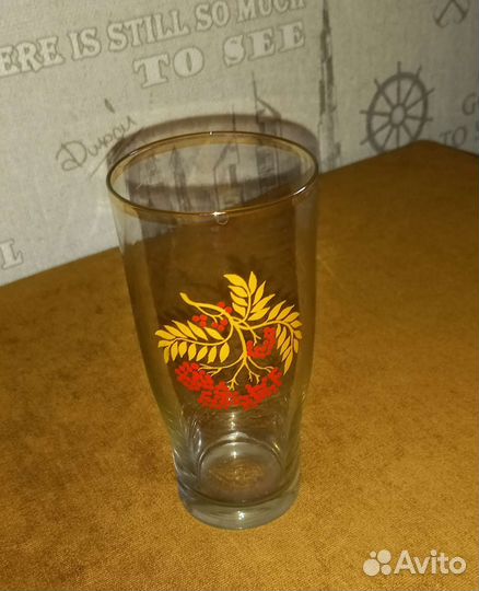 Хрустальные и стеклянные бокалы и стаканы