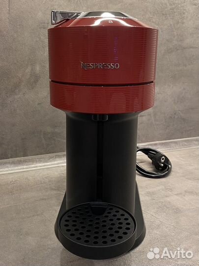 Капсульная кофемашина Nespresso Vertuo Next GCV1