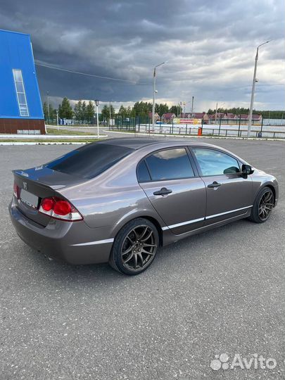 Honda Civic 1.8 МТ, 2010, 300 000 км