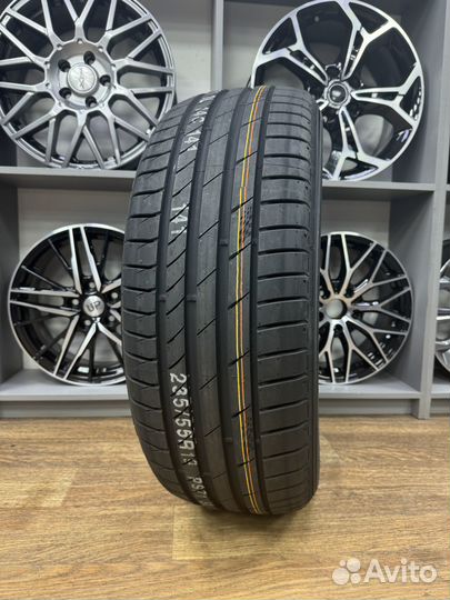 Kumho Ecsta PS71 275/45 R20 110Y