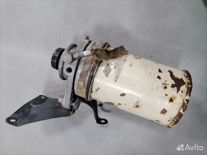 Корпус масляного фильтра Nissan Bluebird CD20 1987