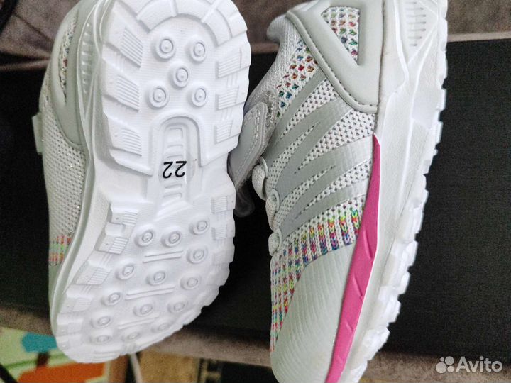 Кроссовки для девочки 22 размер новые