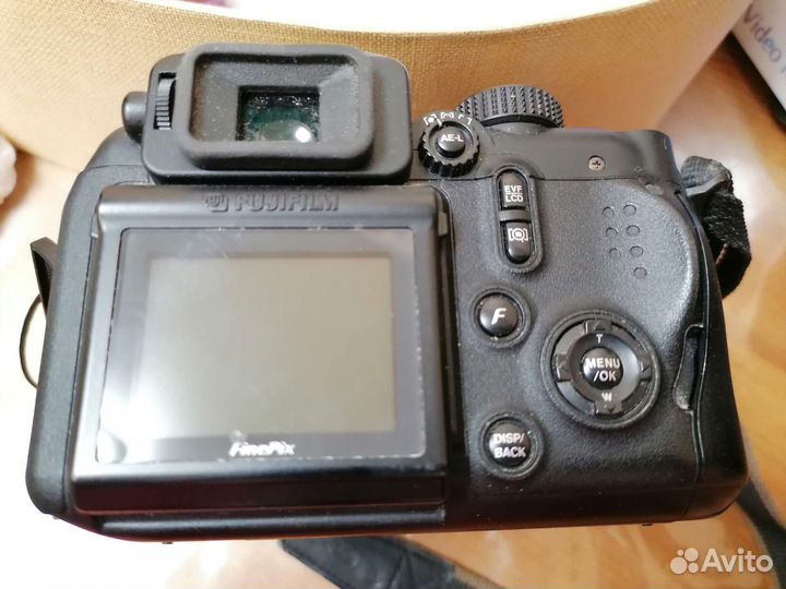 Зеркальный фотоаппарат