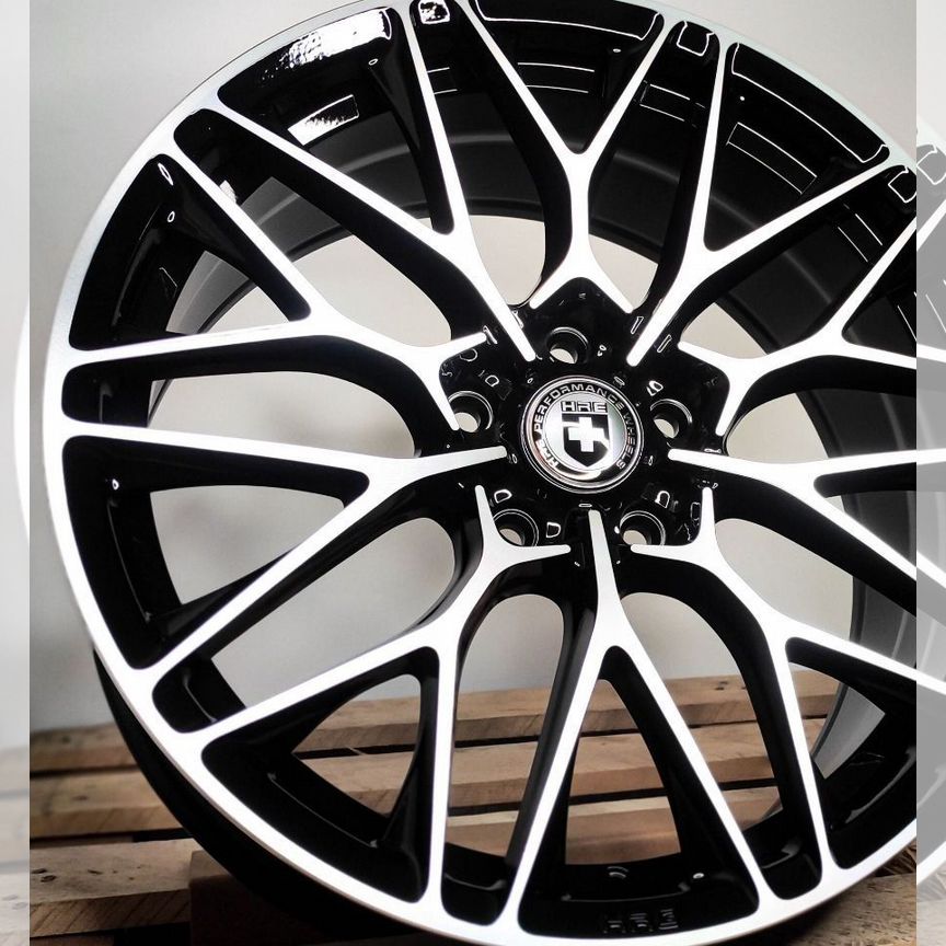 Литые диски HRE P200 8×R18 5×112