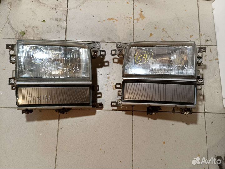 Фара toyota hiace
