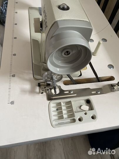 Швейная машинка Brother SL-1110-5 (промышленная)