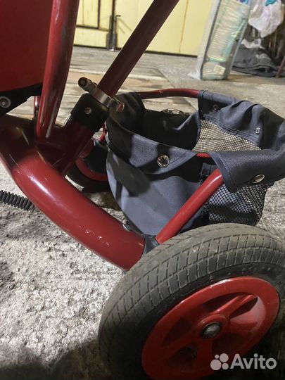 Трехколесный велосипед с родительской ручкой