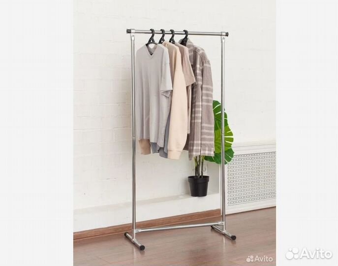 Вешалка напольная для одежды металлическая