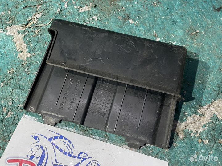 Корпус блока управления Honda Cr-V 3 RE5 R20A2